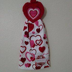RITZ Dual Hanging Kitchen Towel 2 PC. Beating Hearts Red White Pink